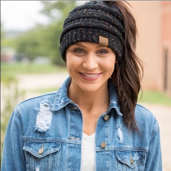 CC  Messy bun ! Ponytail Beanie Hat Cutest - Picture 4 of 16